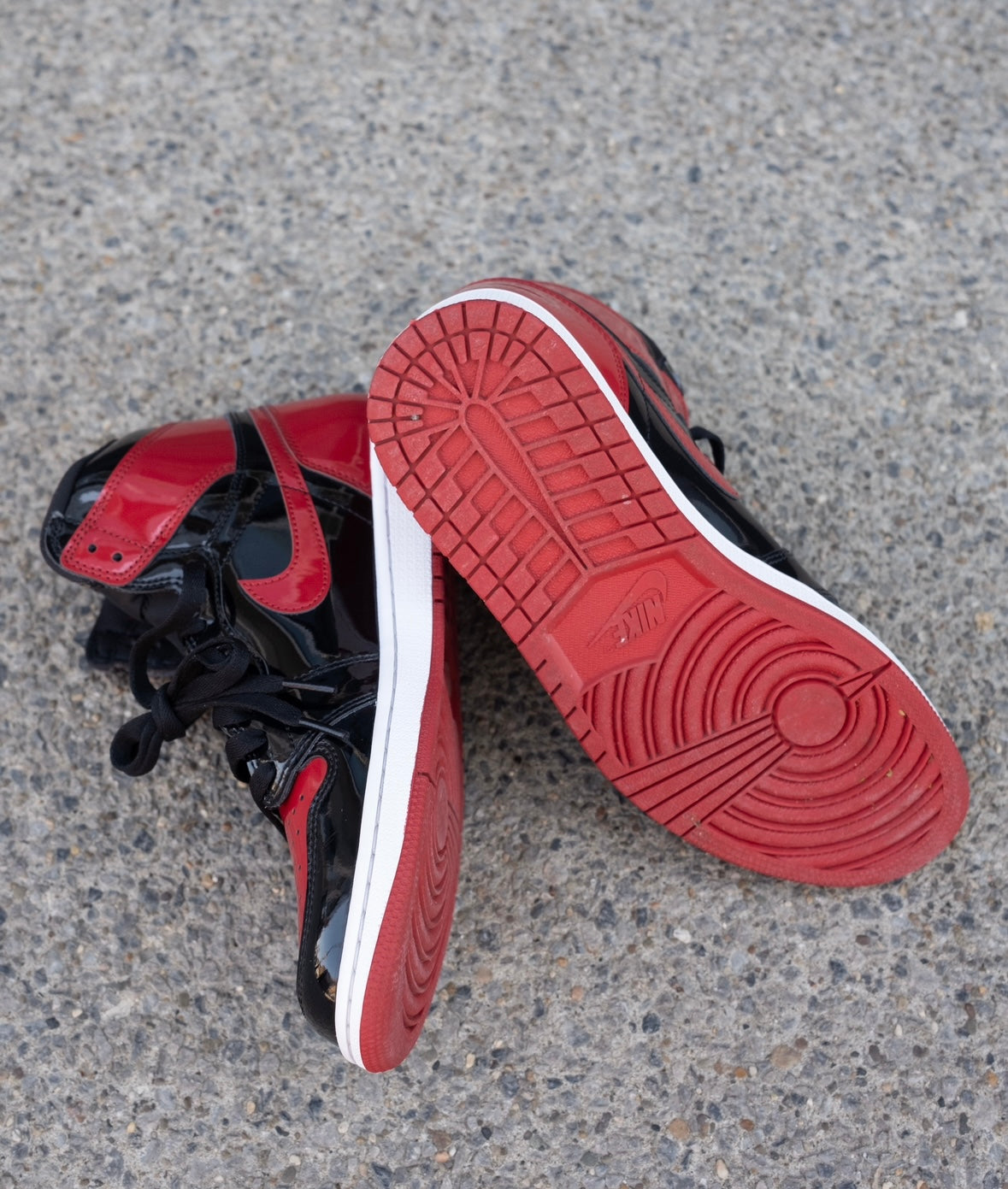 Air Jordan 1 High OG Patent Bred / Size 10