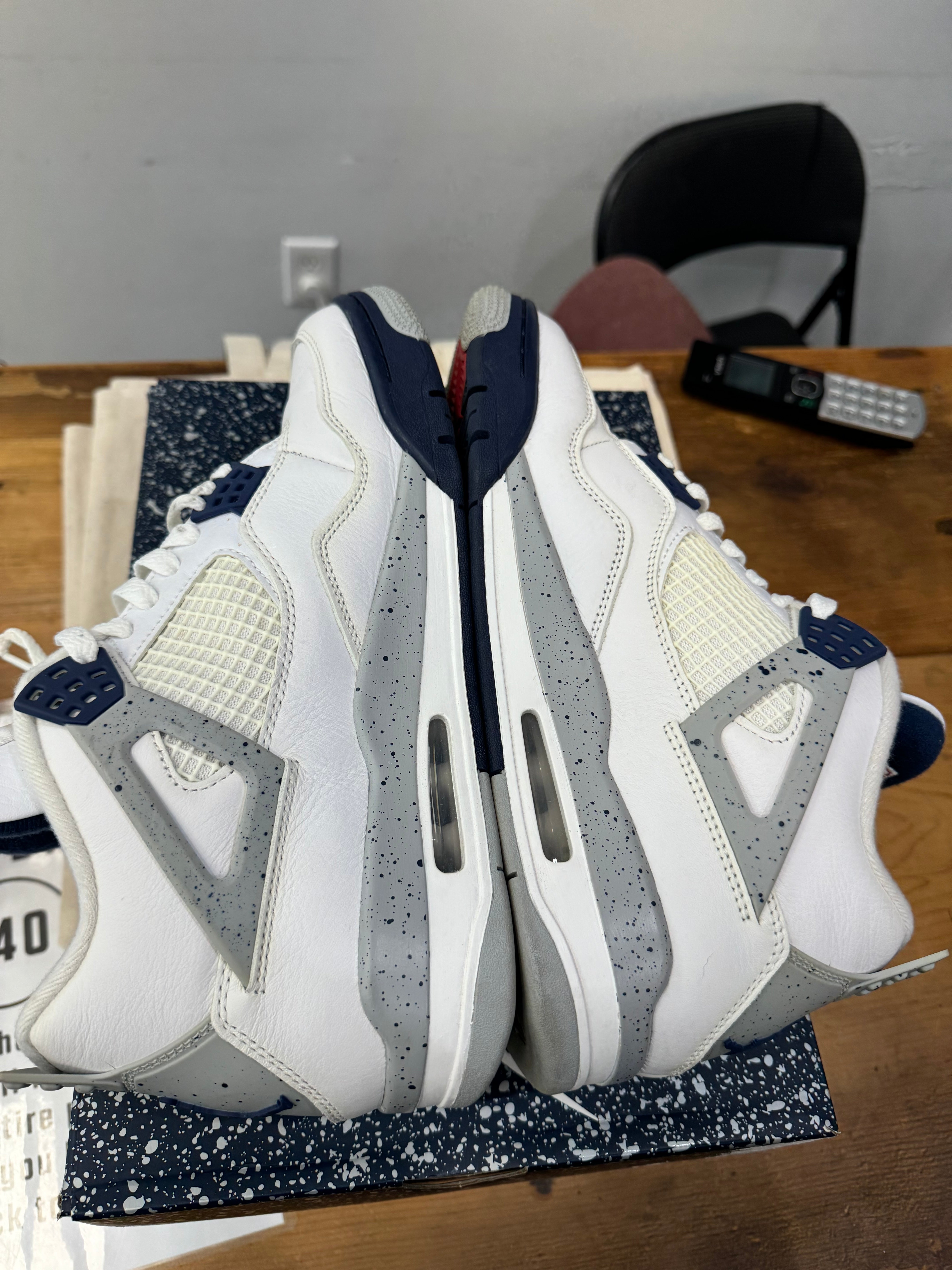 Air Jordan 4 “Midnight Navy” Size 10