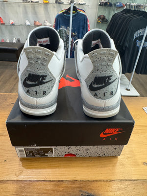 Air Jordan 4 “White Cement” Size 10