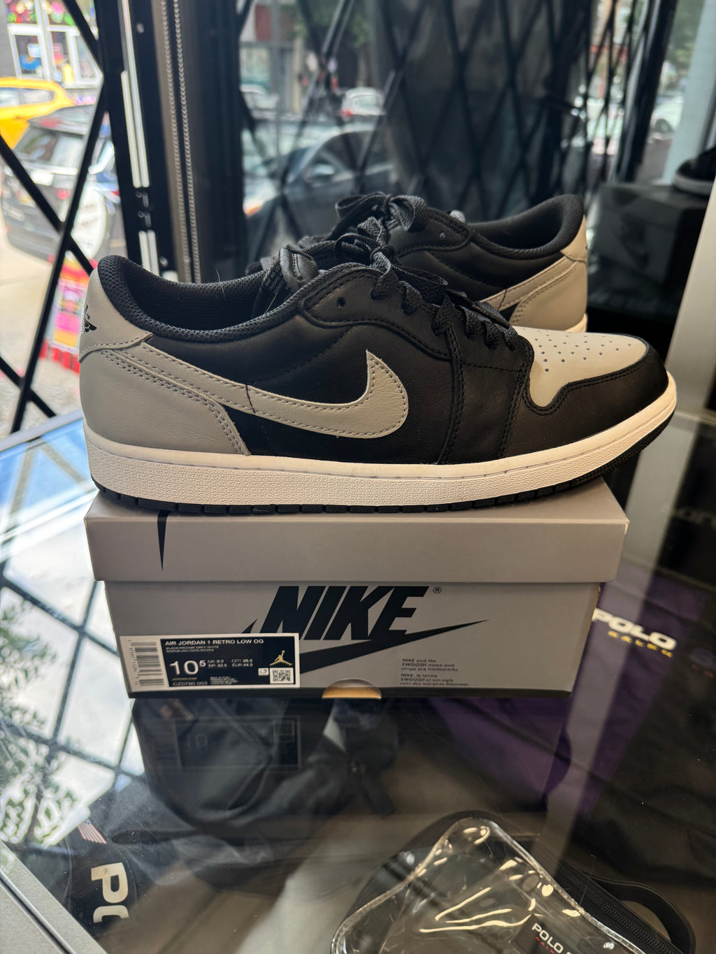Air Jordan 1 Low (Shadow) / 10.5