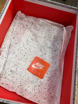 Air Jordan 4 “White Cement” Size 10