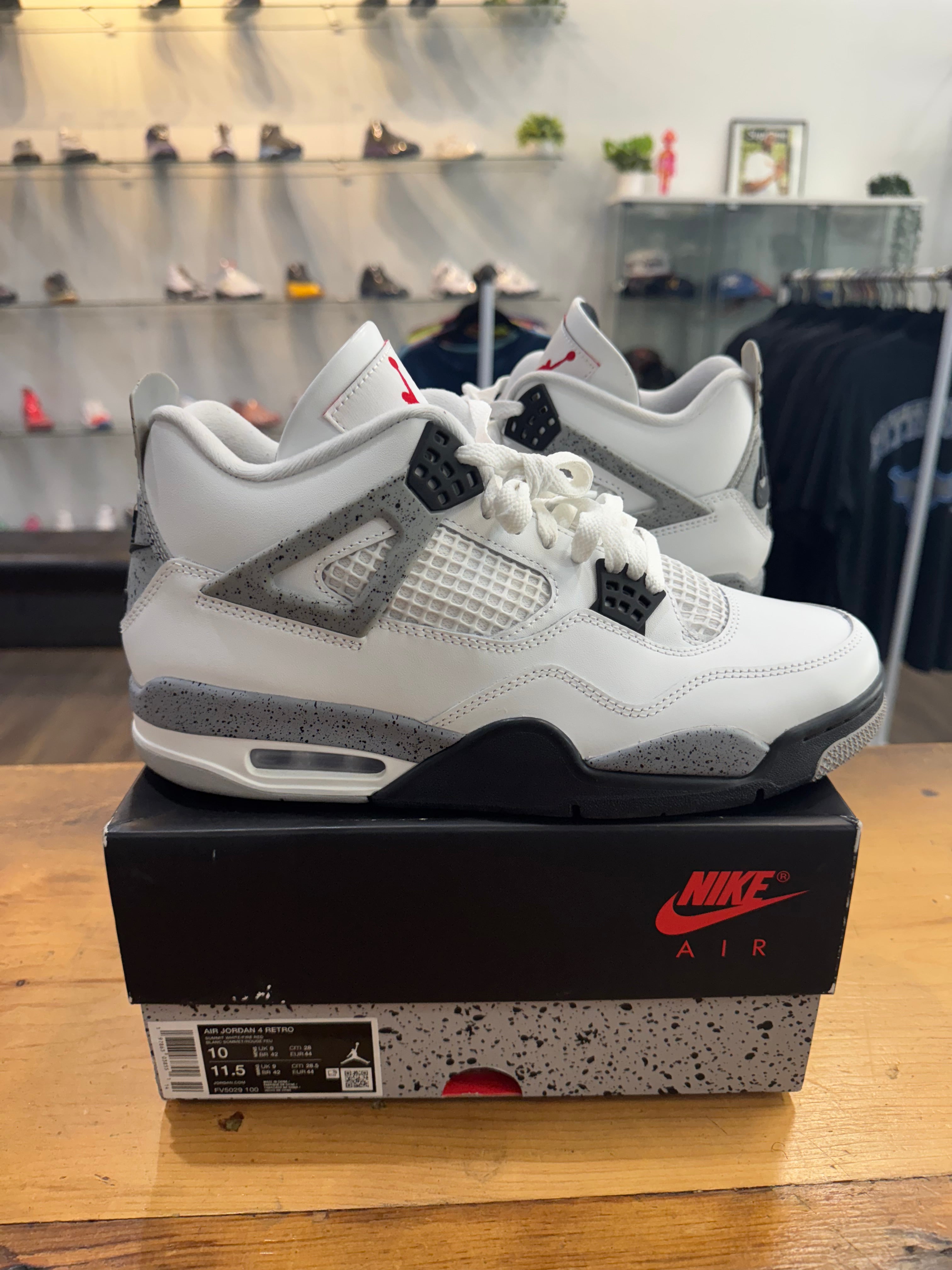 Air Jordan 4 “White Cement” Size 10