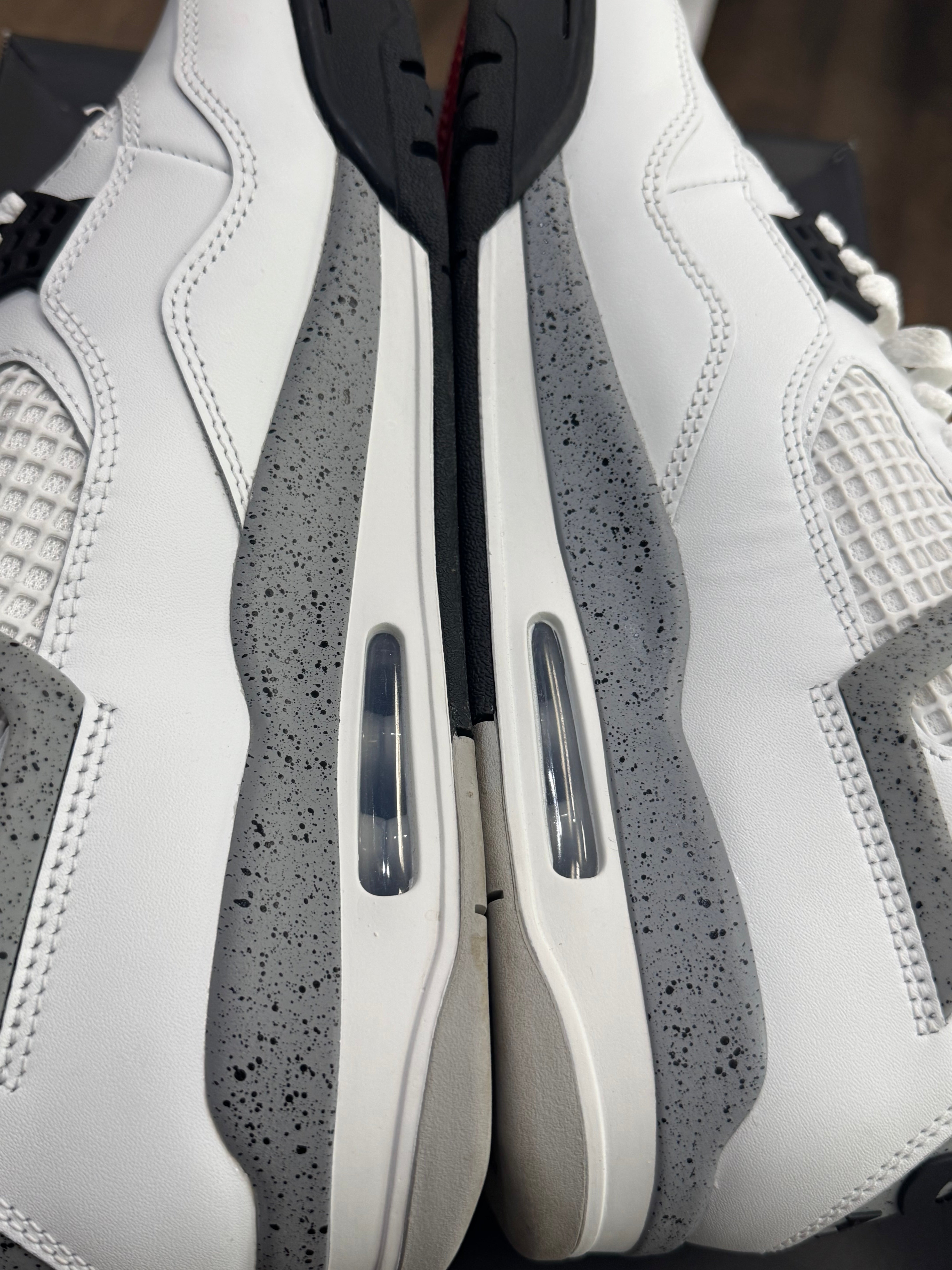 Air Jordan 4 “White Cement” Size 10