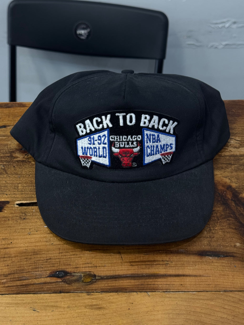 Chicago Bulls Champion (BacktoBack) Locker Room Snap -