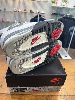 Air Jordan 4 “White Cement” Size 10