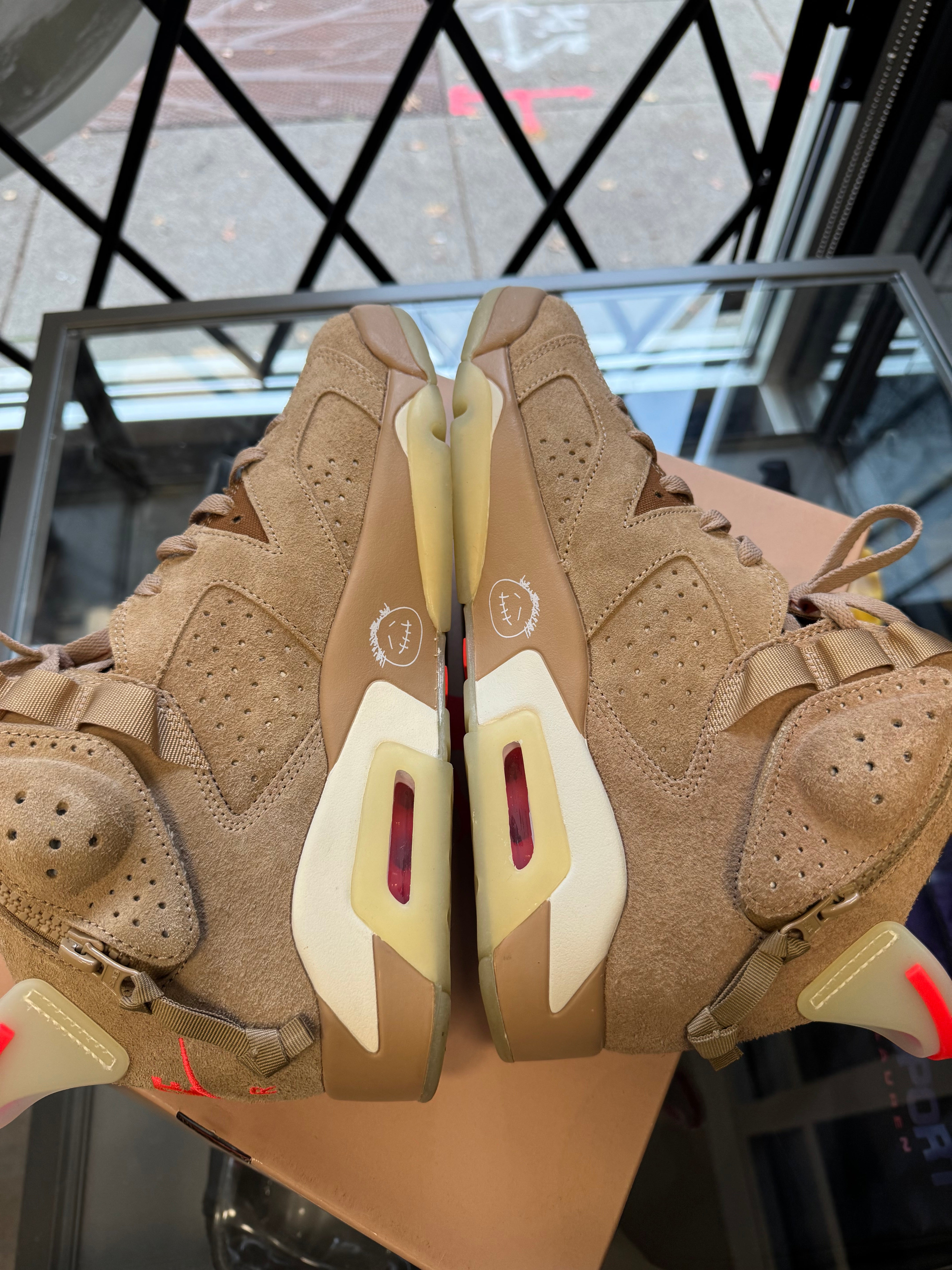 Air Jordan 6 x Travis Scott “British Khaki” Size 10