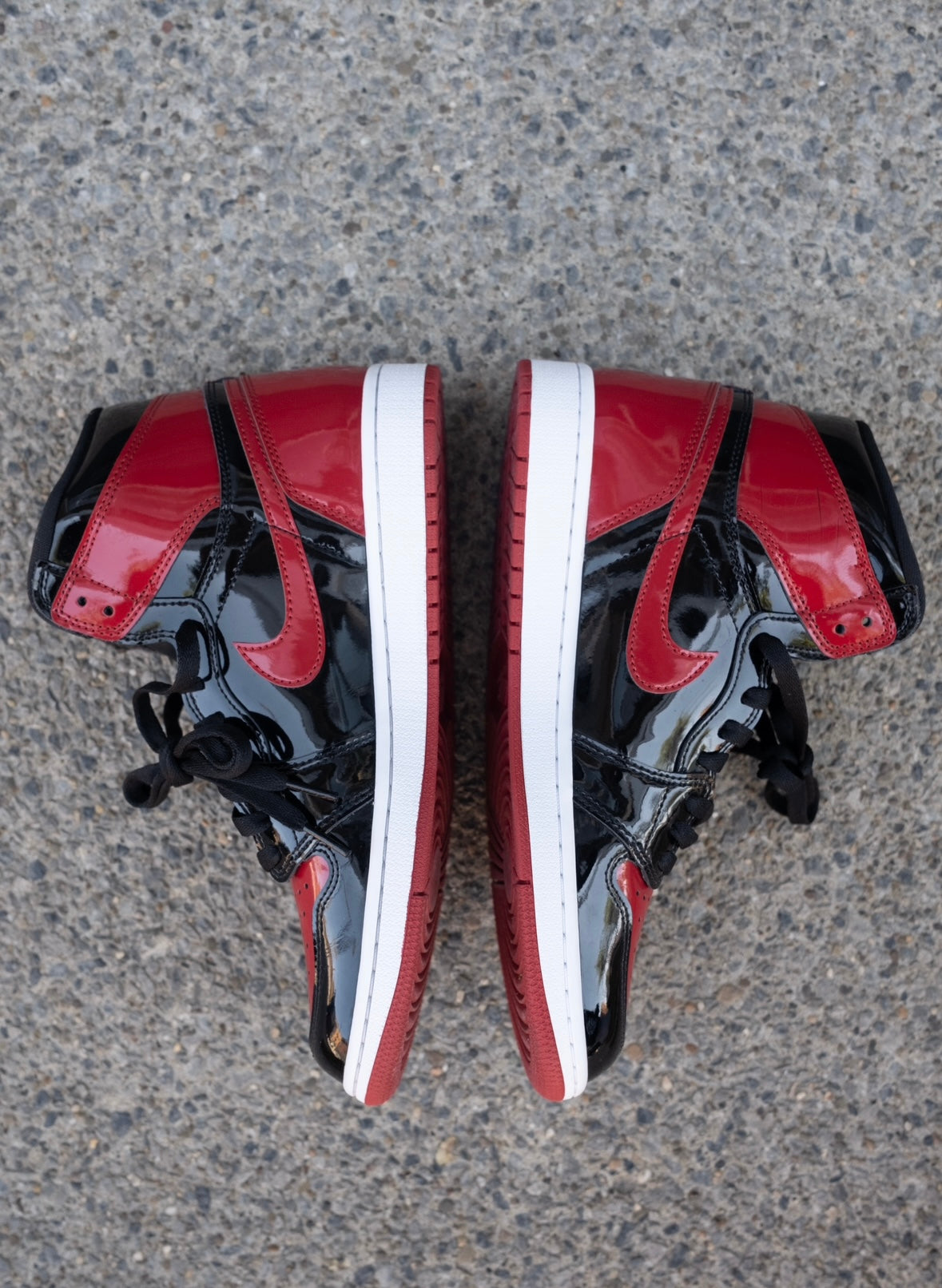 Air Jordan 1 High OG Patent Bred / Size 10