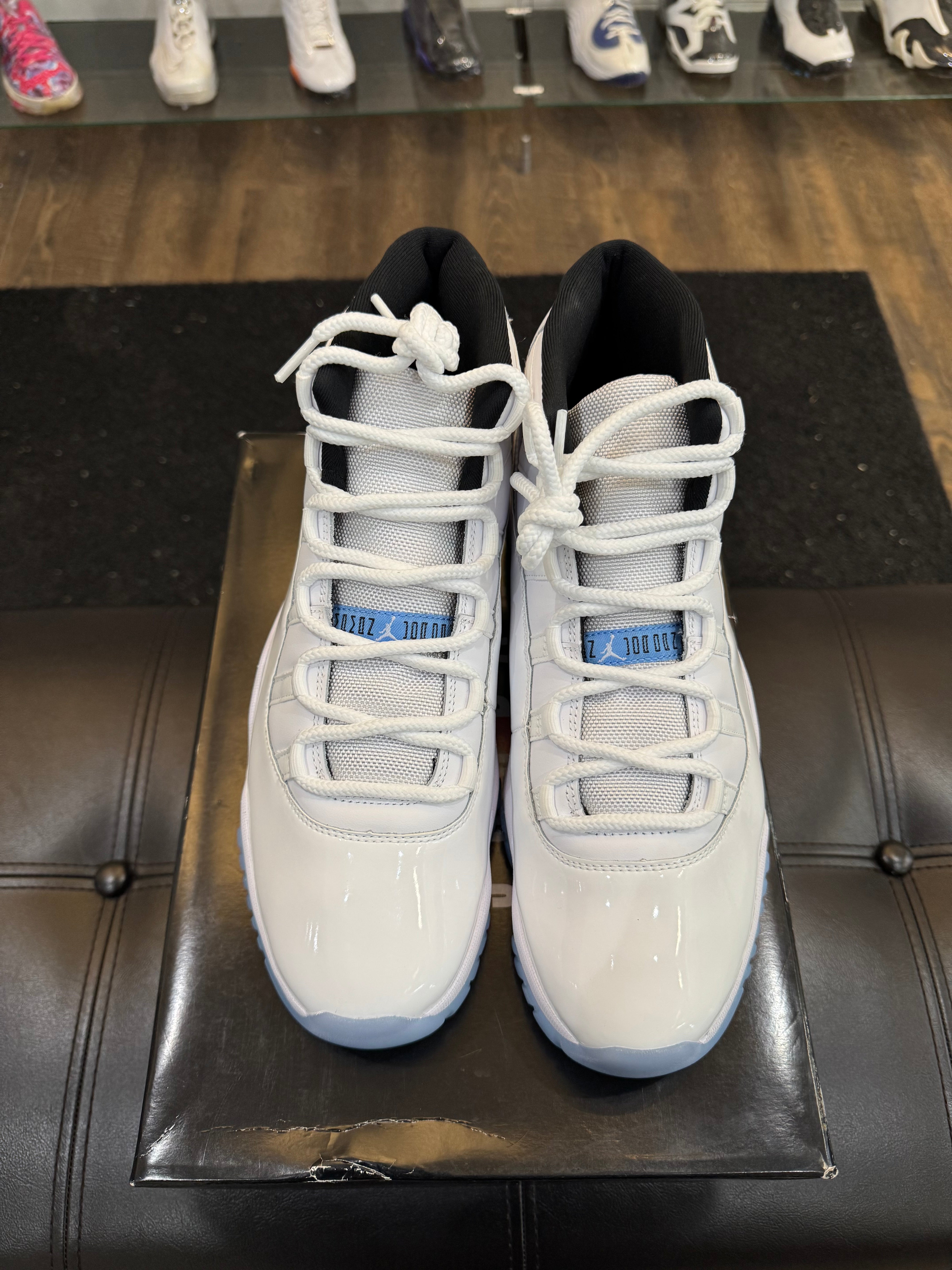 Air Jordan 11 Legend Blue / Size 11