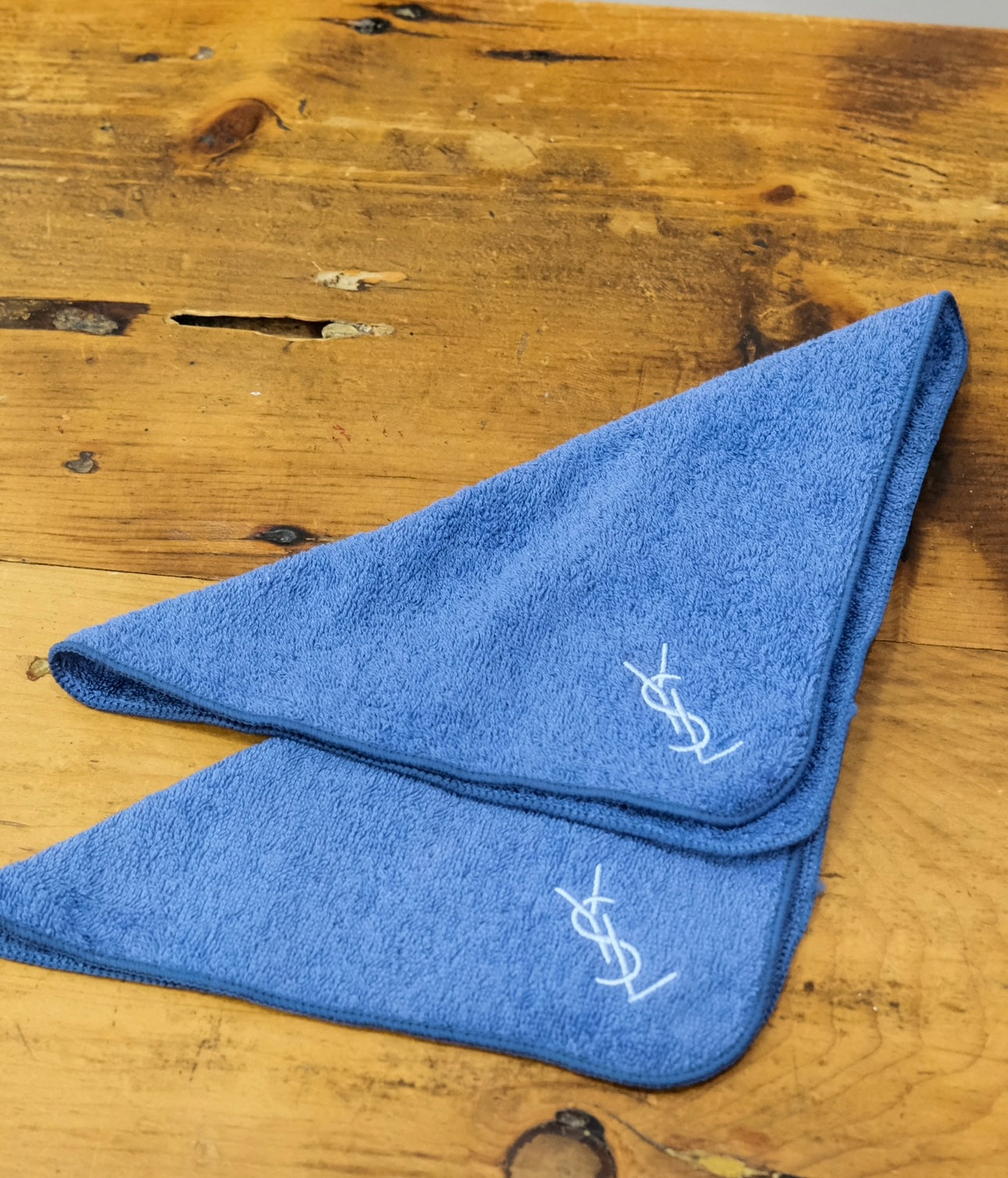 Yves Saint Laurent / YSL Hand Towels (2)