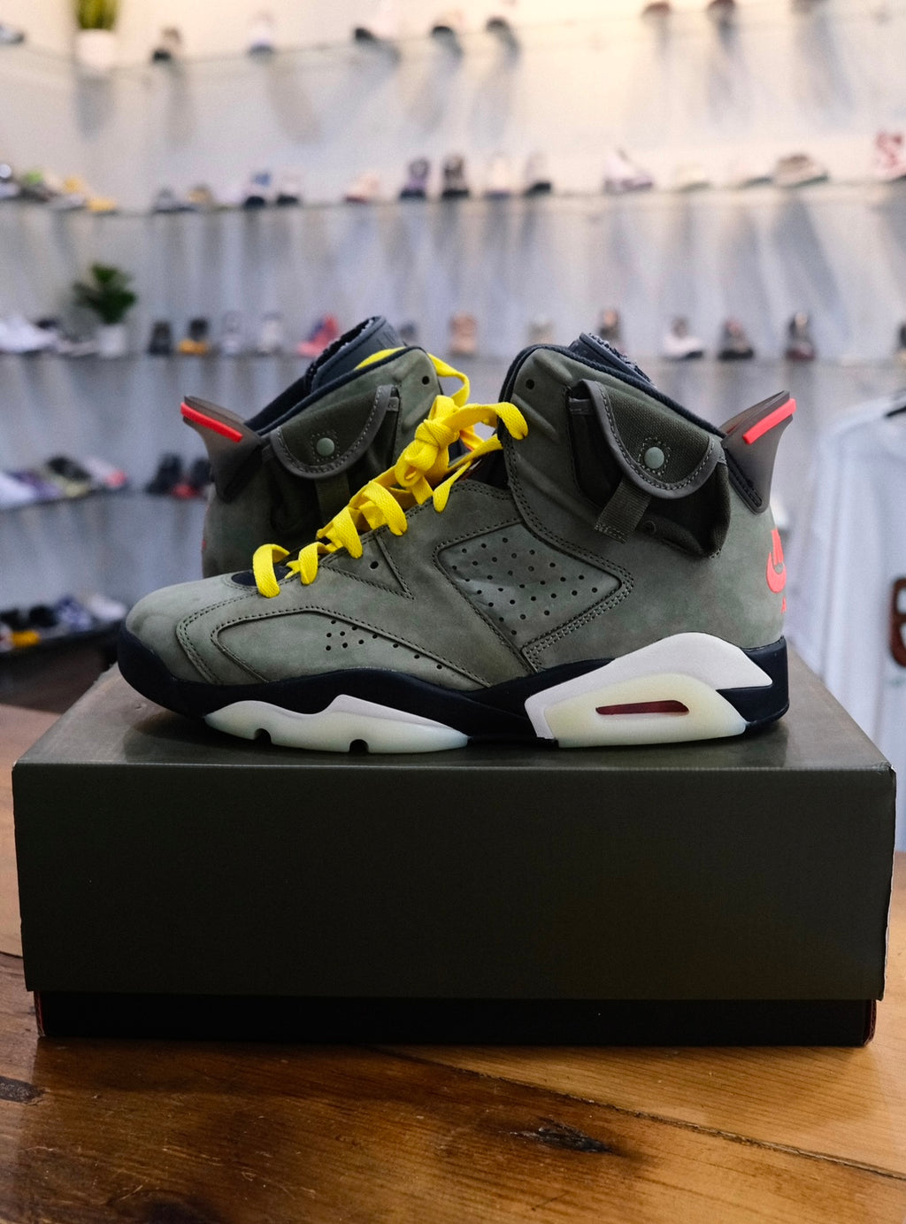 Air Jordan 6 x Travis Scott / Size 10