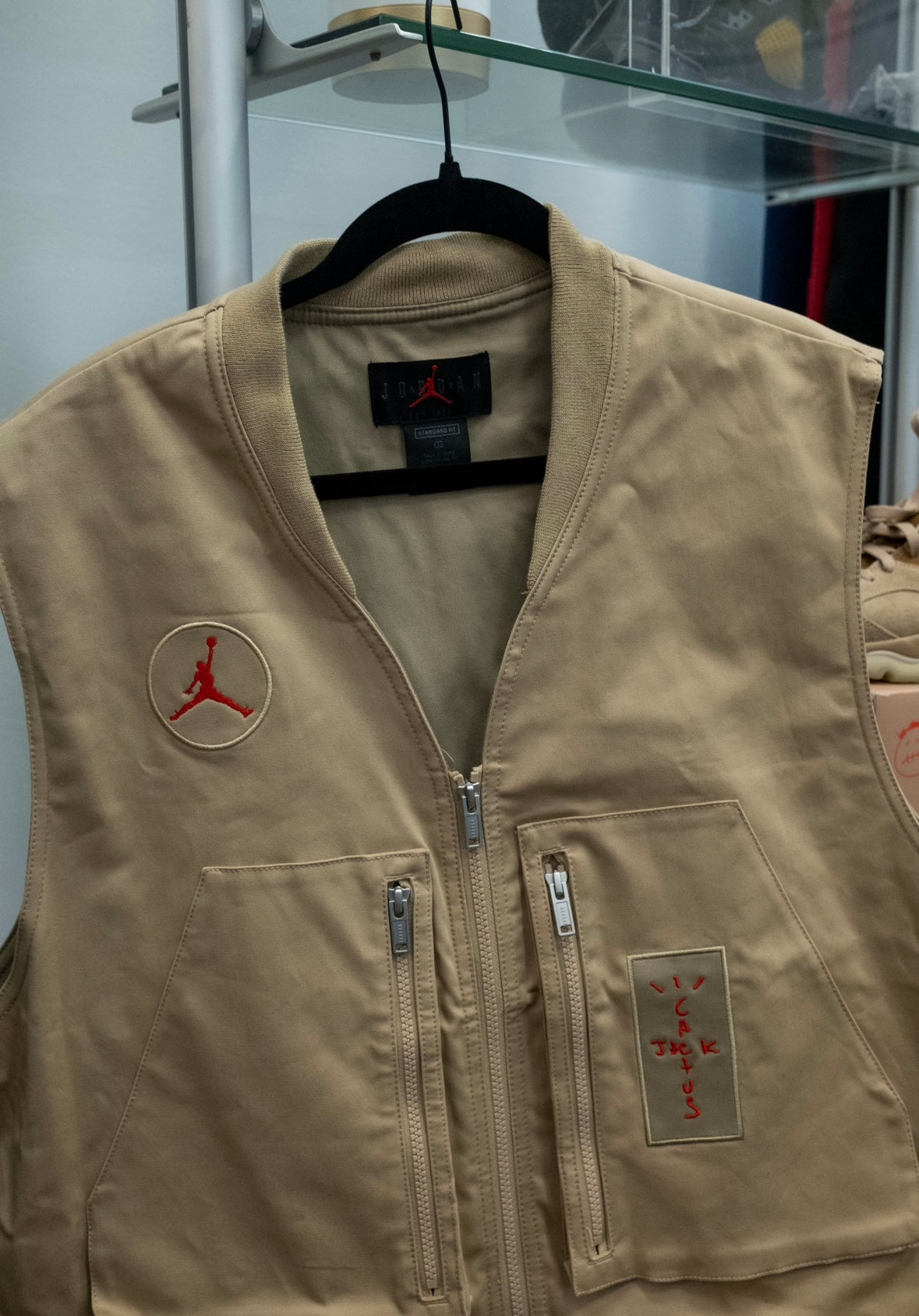 Travis Scott x Jordan “Utility Vest” Size XL (Only Vest)