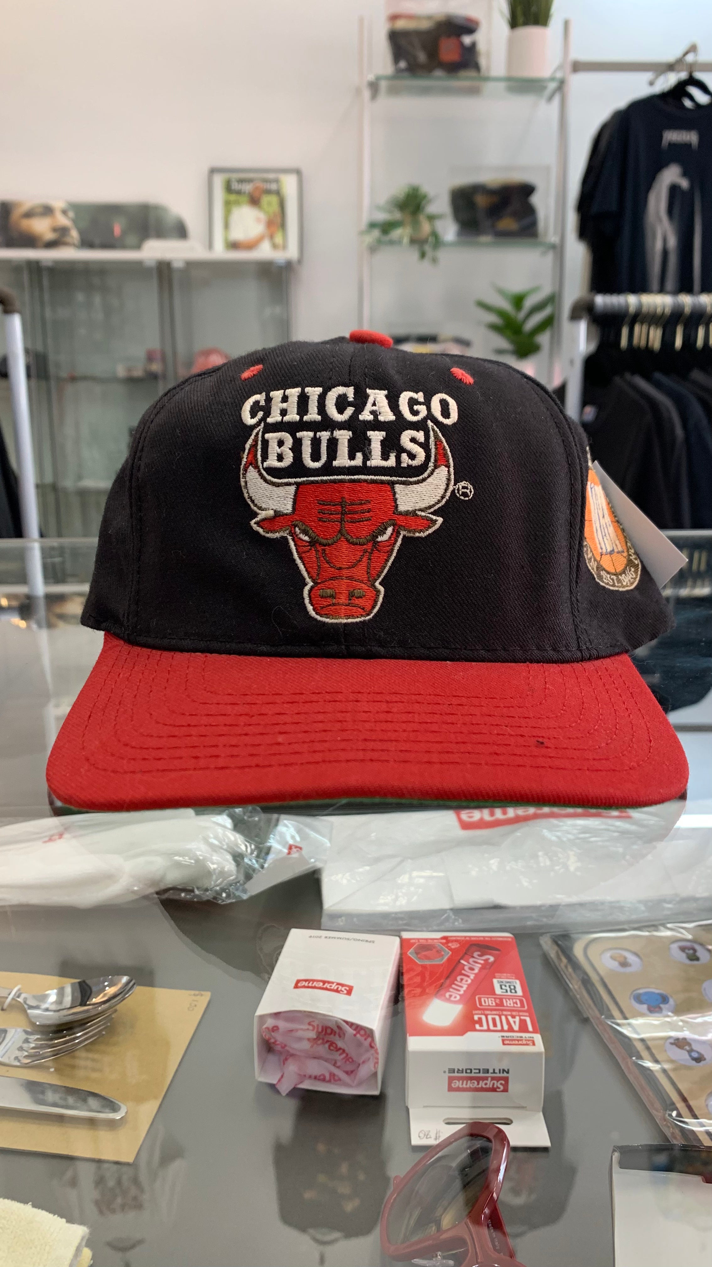 90’s Chicago Bulls Fitted (6 3/4)